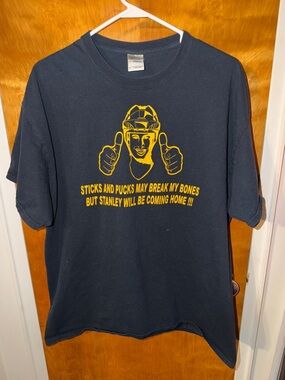 Gildan Black Short Sleeve Tee with Yellow Hockey Graphic
